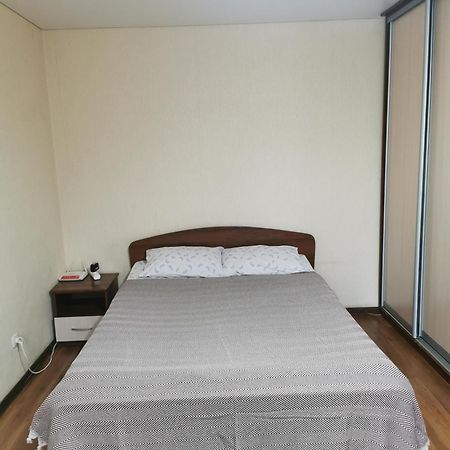 1 Комн Апартаменты В Центре Рядом С Парком Kostanai Exterior foto