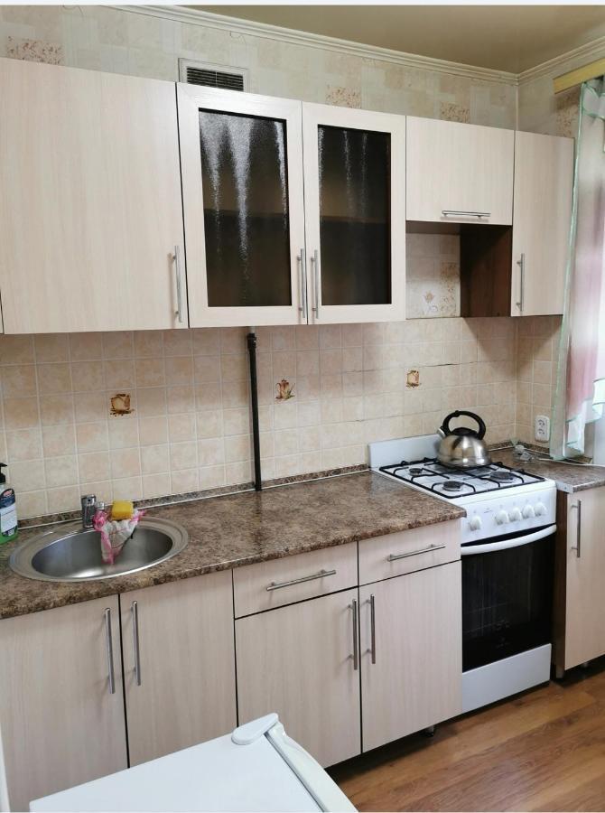 1 Комн Апартаменты В Центре Рядом С Парком Kostanai Exterior foto