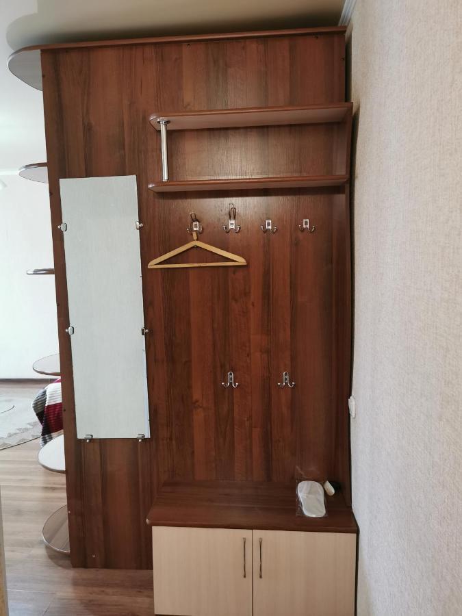 1 Комн Апартаменты В Центре Рядом С Парком Kostanai Exterior foto